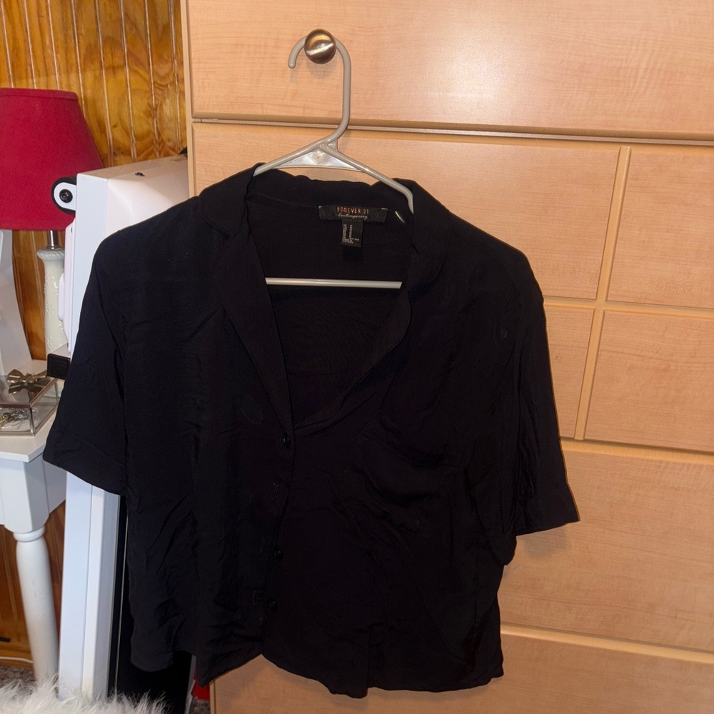 Forever 21 Black Short Sleeve Button Down Shirt